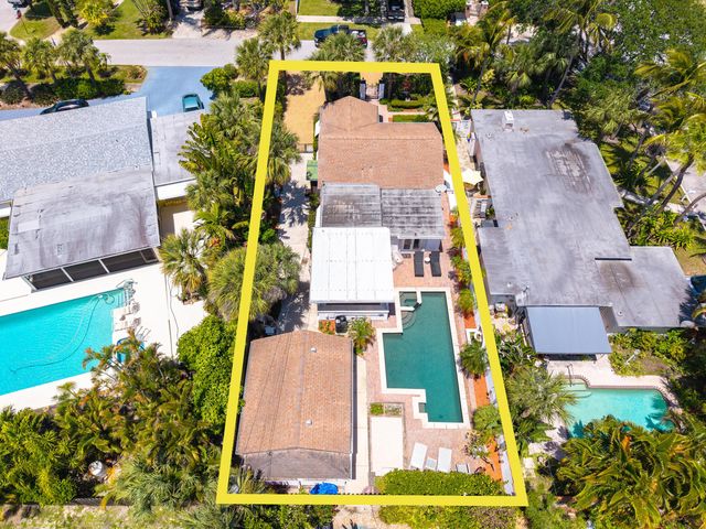 205 N 18th Ave Avenue N, Lake Worth Beach, FL 33460