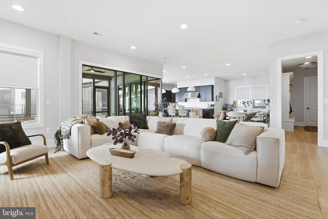 9725 LANTANA WAY, Bethesda, MD 20817