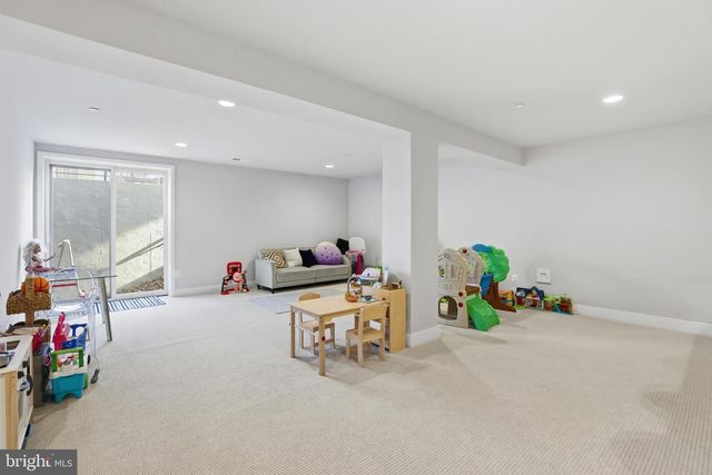 9725 LANTANA WAY, Bethesda, MD 20817