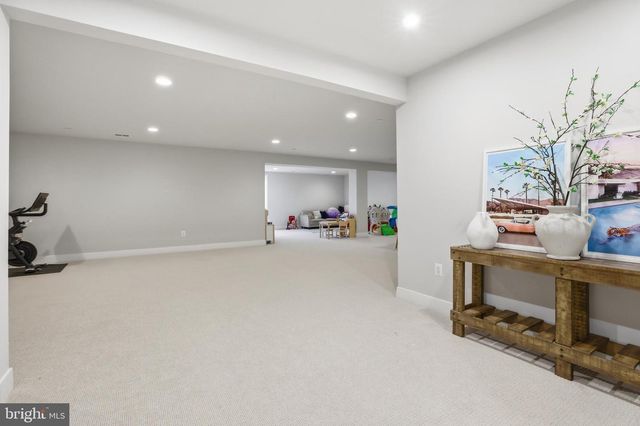 9725 LANTANA WAY, Bethesda, MD 20817