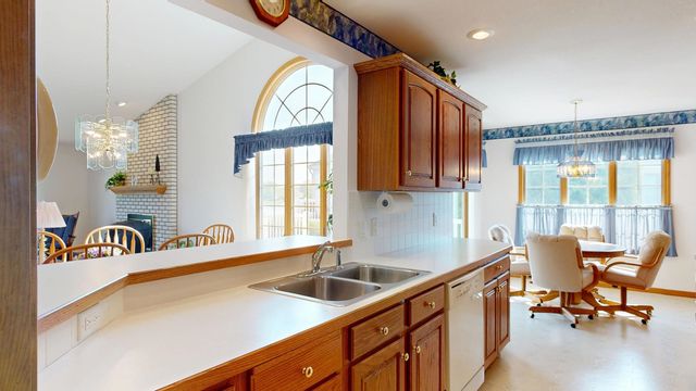 5643 Firethorne Drive, Bay City, MI 48706