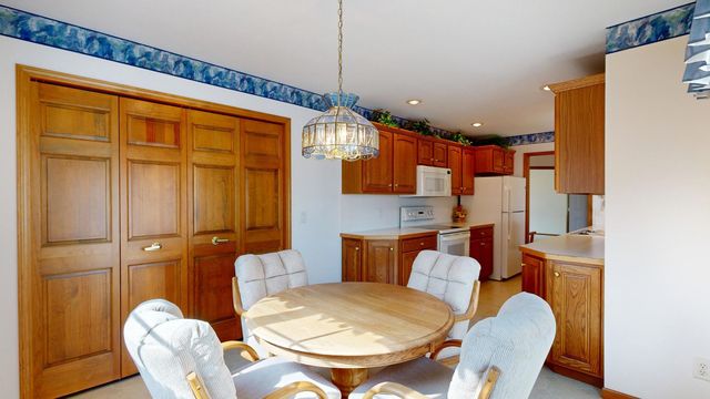 5643 Firethorne Drive, Bay City, MI 48706