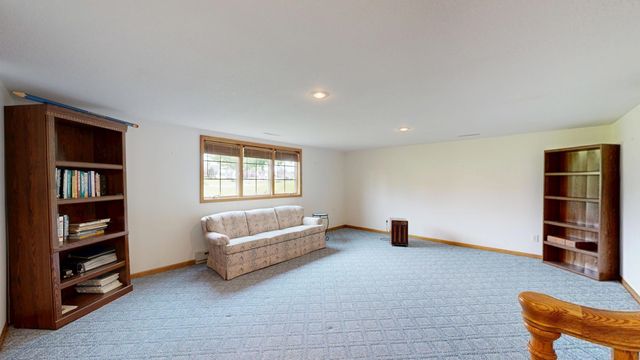 5643 Firethorne Drive, Bay City, MI 48706