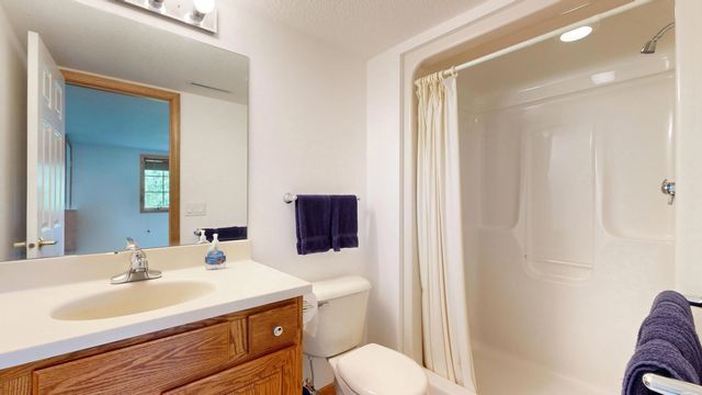 5643 Firethorne Drive, Bay City, MI 48706