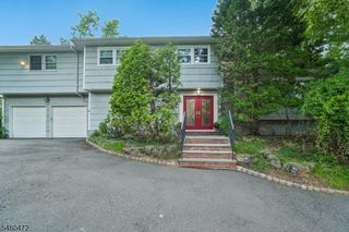 30 Connel Dr, West Orange Twp., NJ 07052