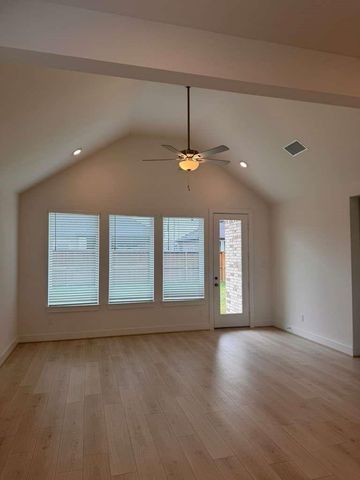 4916 Northern Woods Dr Drive, Spring, TX 77386