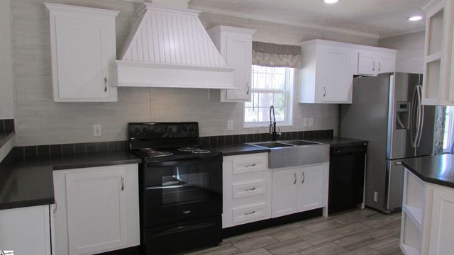 3236 Burnt Mill Creek Road, Laurens, SC 29360