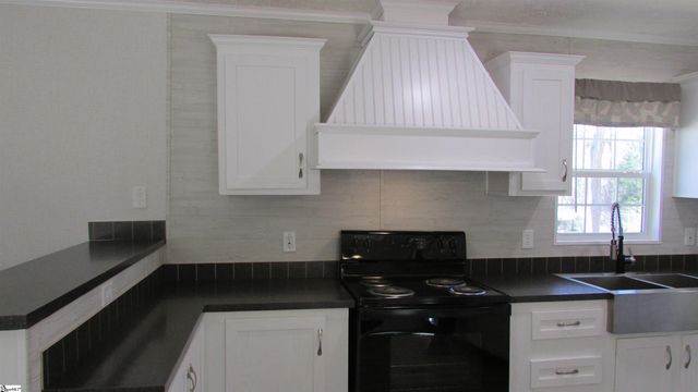 3236 Burnt Mill Creek Road, Laurens, SC 29360