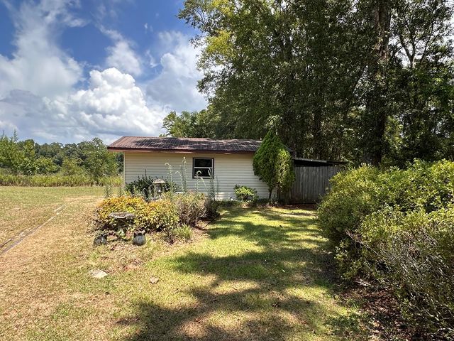 6185 Willie Varnum Rd, Cottonwood, AL 36320