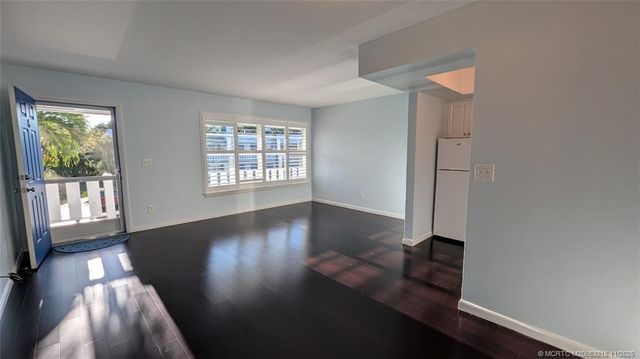 2929 SE Ocean Boulevard L8, Stuart, FL 34996