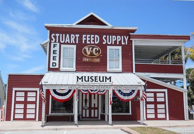 2929 SE Ocean Boulevard L8, Stuart, FL 34996