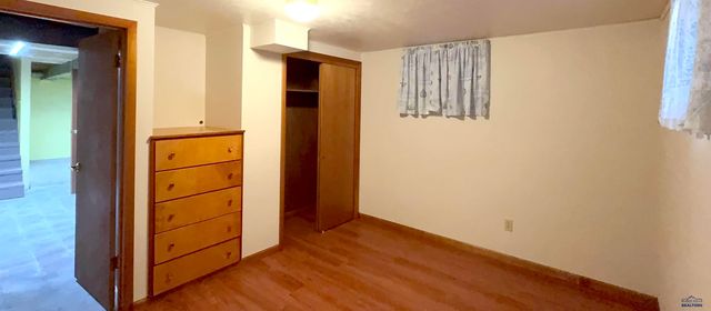 445 S 17TH, Hot Springs, SD 57747