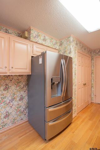 410 Amberwood Cir, Tyler, TX 75701