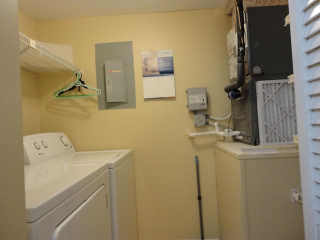 110 Lake Pine Circle B-1, Greenacres, FL 33463