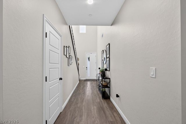 8854 Mountain Lion Avenue, Las Vegas, NV 89166