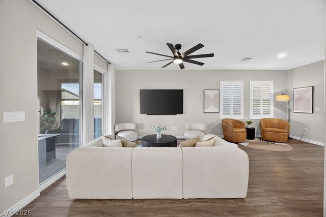 8854 Mountain Lion Avenue, Las Vegas, NV 89166