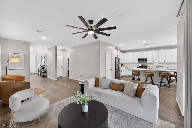 8854 Mountain Lion Avenue, Las Vegas, NV 89166