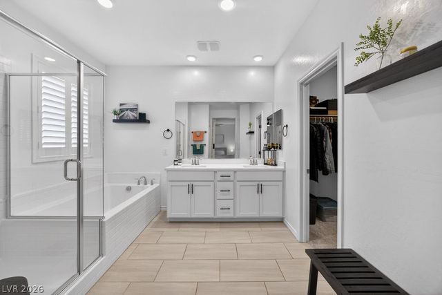 8854 Mountain Lion Avenue, Las Vegas, NV 89166