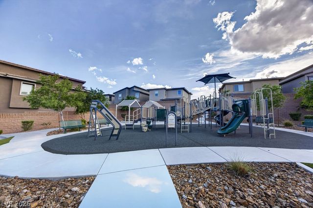 8854 Mountain Lion Avenue, Las Vegas, NV 89166