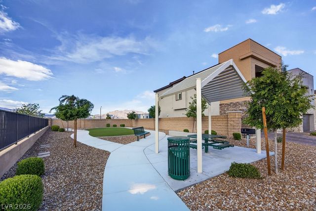 8854 Mountain Lion Avenue, Las Vegas, NV 89166