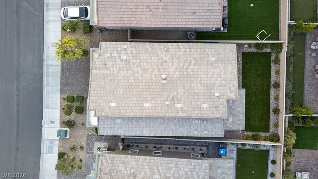 8854 Mountain Lion Avenue, Las Vegas, NV 89166