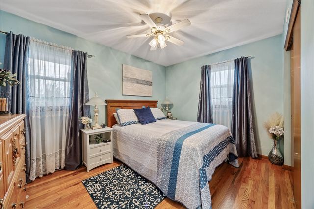 1785 Valleyview Drive, Marion, IA 52302