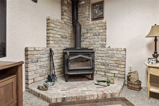 1785 Valleyview Drive, Marion, IA 52302