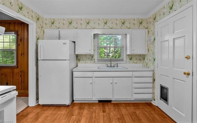 1700 Leslie Road, Greensboro, NC 27408