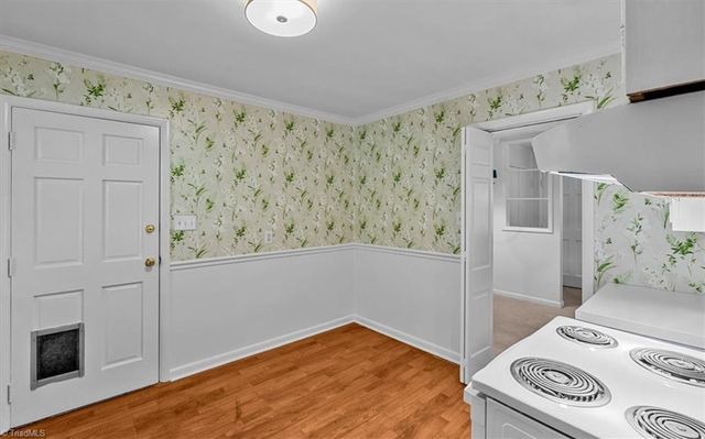 1700 Leslie Road, Greensboro, NC 27408