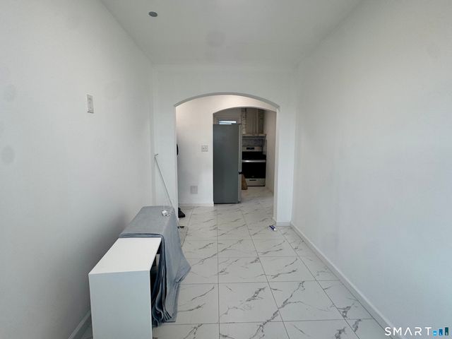 41 Young Dixon Way 2, Stamford, CT 06902