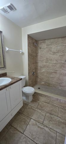 7400 W 20th Avenue 109, Hialeah, FL 33016