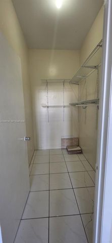 7400 W 20th Avenue 109, Hialeah, FL 33016