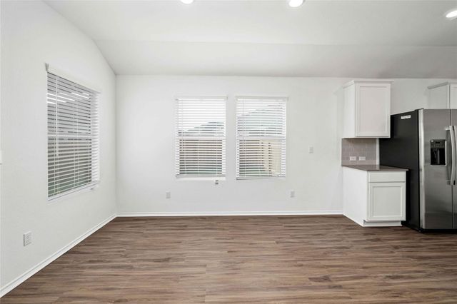 416 Escondido CIR, San Marcos, TX 78666