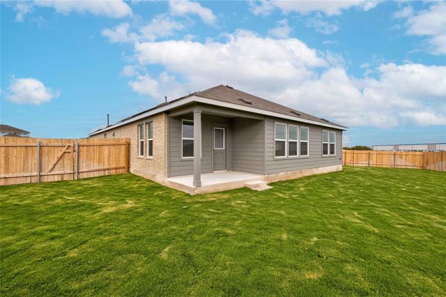 416 Escondido CIR, San Marcos, TX 78666