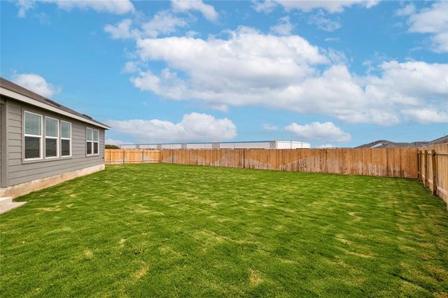 416 Escondido CIR, San Marcos, TX 78666