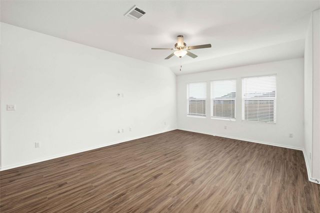 416 Escondido CIR, San Marcos, TX 78666