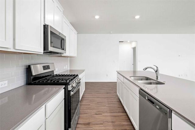416 Escondido CIR, San Marcos, TX 78666
