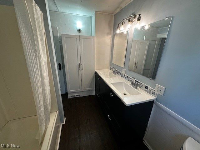 230 Helen Avenue, Akron, OH 44310