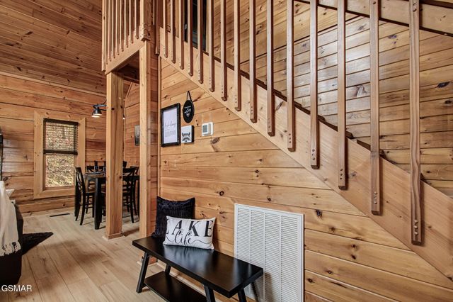 2018 Bill Flagle Way, Sevierville, TN 37876