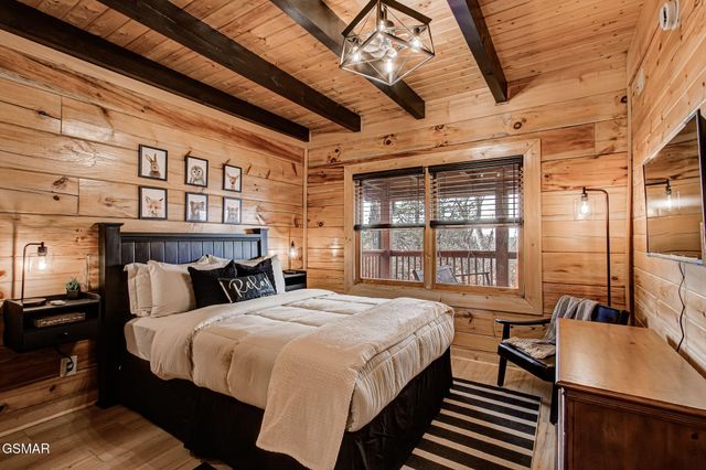 2018 Bill Flagle Way, Sevierville, TN 37876