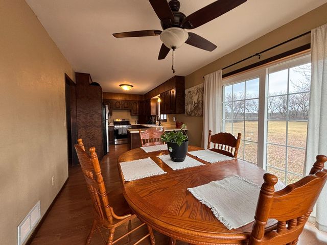 27995 Forest Boulevard, Wyoming, MN 55092