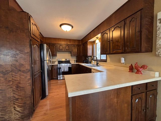 27995 Forest Boulevard, Wyoming, MN 55092