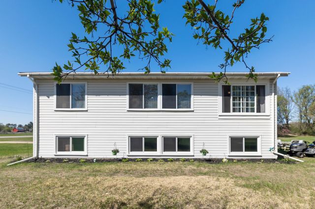 27995 Forest Boulevard, Wyoming, MN 55092