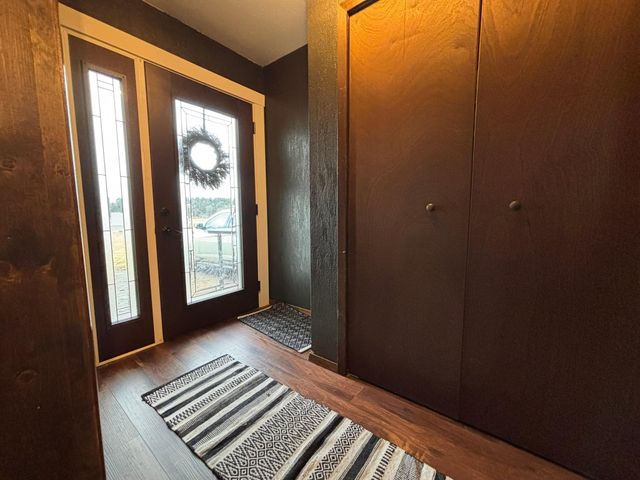 27995 Forest Boulevard, Wyoming, MN 55092