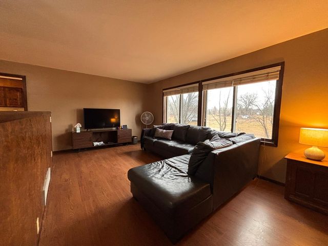 27995 Forest Boulevard, Wyoming, MN 55092