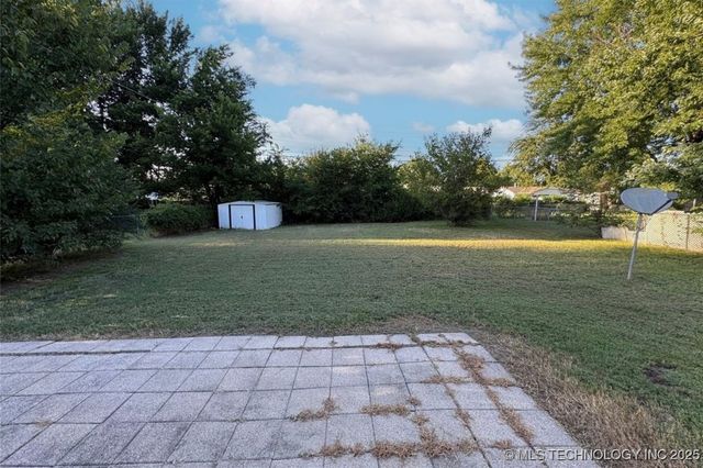 305 E Elm Street, Skiatook, OK 74070