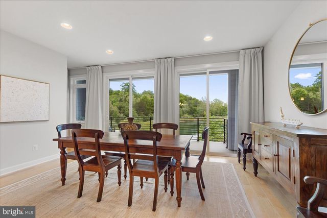 1805 YELLOW GARNET TER SE, Leesburg, VA 20175