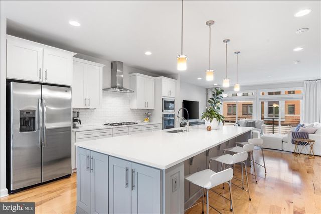 1805 YELLOW GARNET TER SE, Leesburg, VA 20175