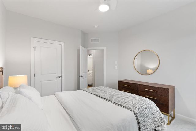 1805 YELLOW GARNET TER SE, Leesburg, VA 20175