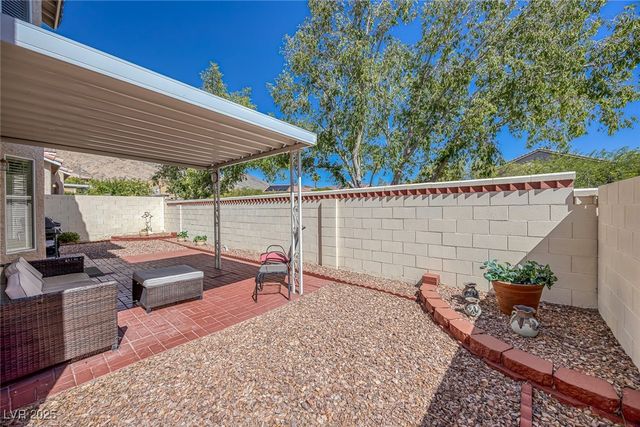 10408 Natural Springs Avenue, Las Vegas, NV 89129